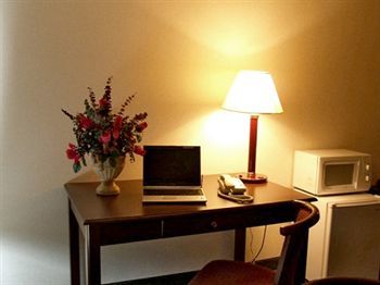 Horizon Inn Avenel Екстериор снимка